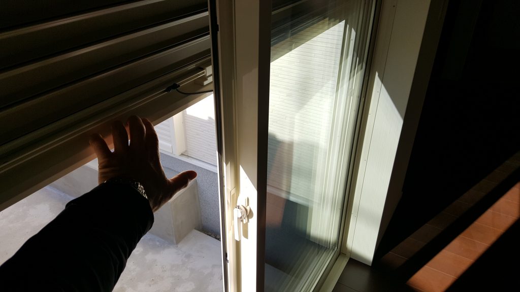 シャッターを閉めるときの注意点 埼玉県ふじみ野市 不動産売買 田村ハウジング 株式会社